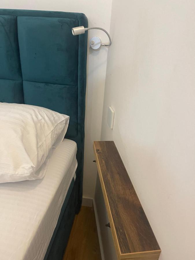 Sofie - Free Parking Place In The Garage Белград Екстериор снимка